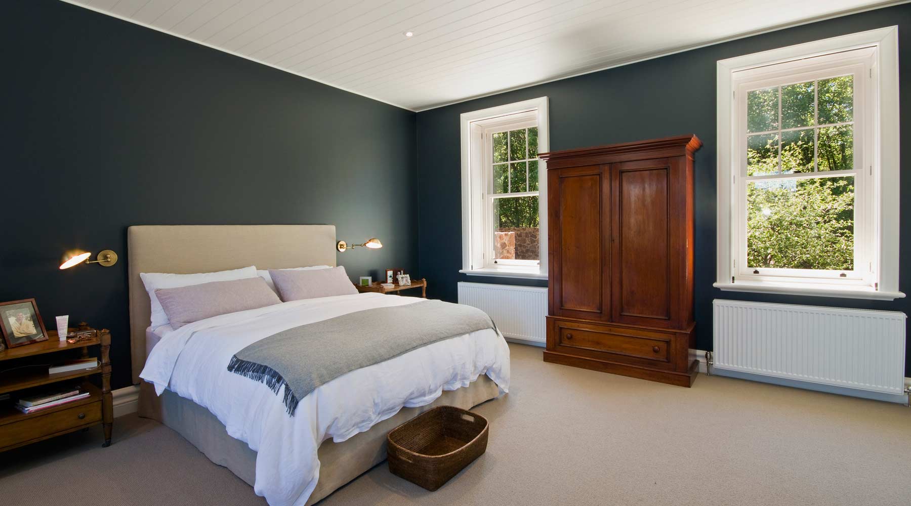 Bedroom in Callanans Road, Red Hill with Hydronic heating, Ribbed radiant panels