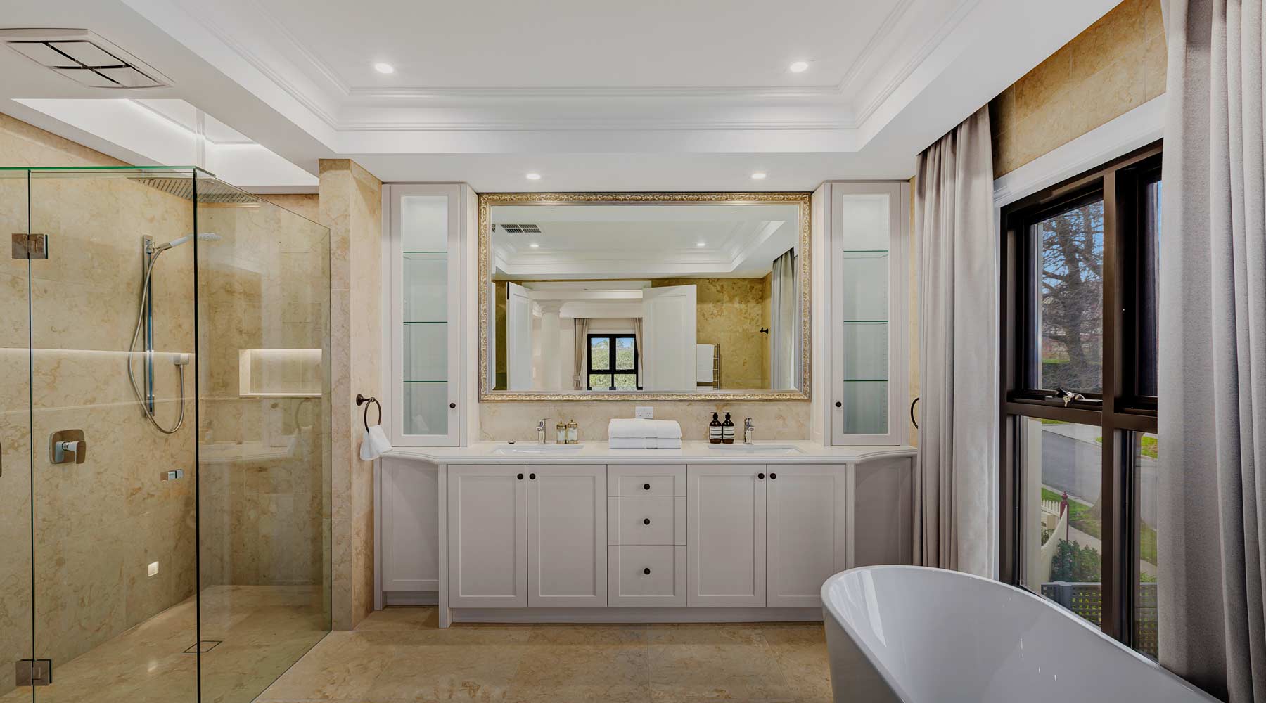 Bathroom with hydronic heating in a Balwyn home